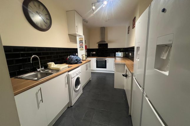 41, Rotherham Road Great Houghton, Barnsley photo 3