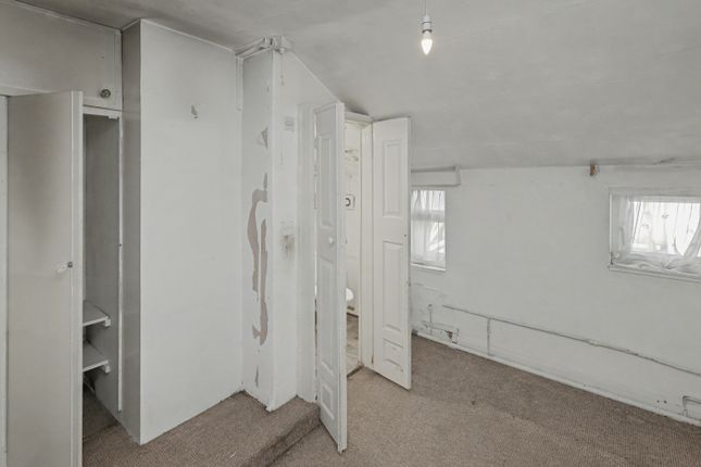 15-15A New Barn Street, Plaistow, London E13 8JZ photo 3