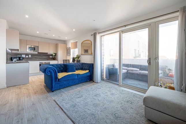 Thumbnail Flat for sale in Damsel Walk, Hendon, London