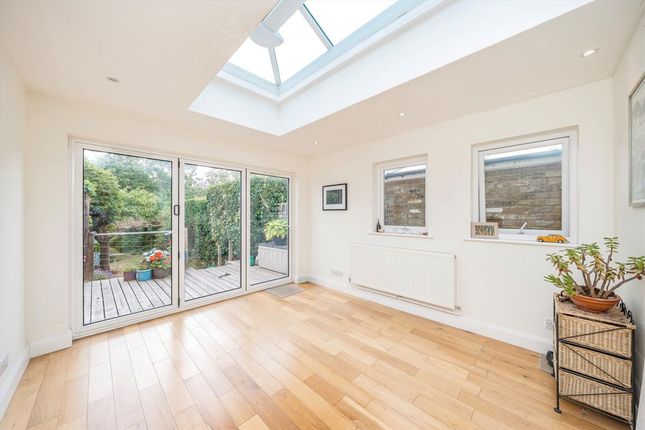 28, Eve Road, Old Isleworth photo 4