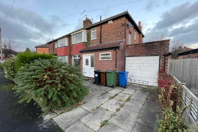 Thumbnail Semi-detached house for sale in Kenwood Close, Gatley, Cheadle