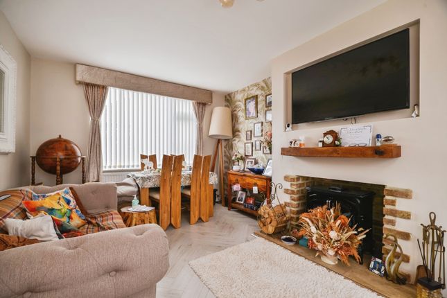 21, Cobble Carr, Guisborough photo 4