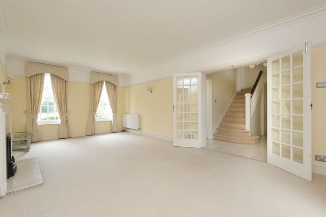 Wolsey Road, Moor Park photo 4