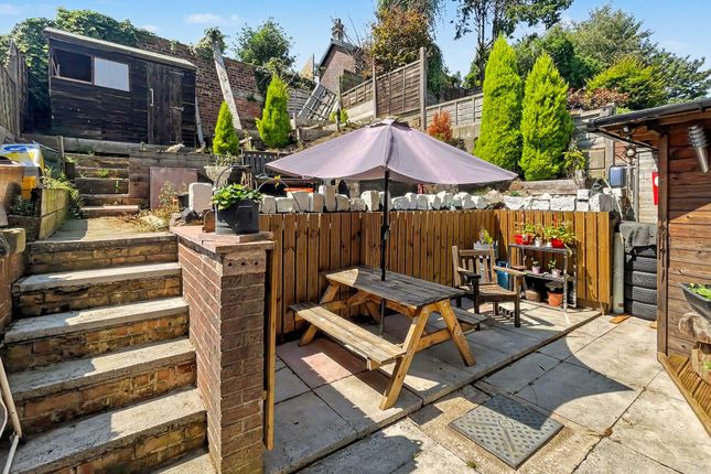 63 Nuttall Avenue, Manchester photo 4