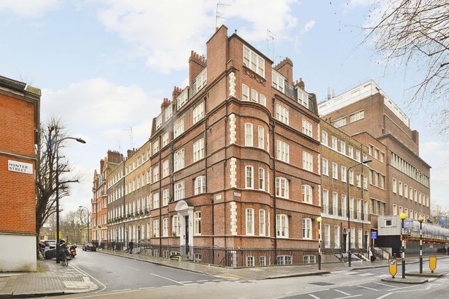 Flat to rent in Brunswick Mansions, Handel Street, Bloomsbury, London