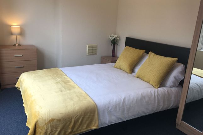 Thumbnail Room to rent in Totteridge Road, High Wycombe
