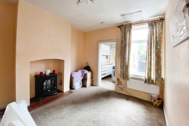Terraced house for sale in New Street, Grantham