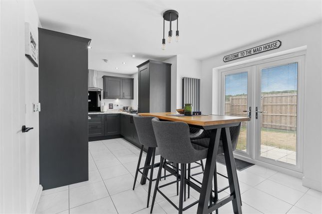 13, Woodside Meadows, Hartlepool photo 4