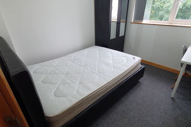 21 Mundy Place, Cardiff photo 5