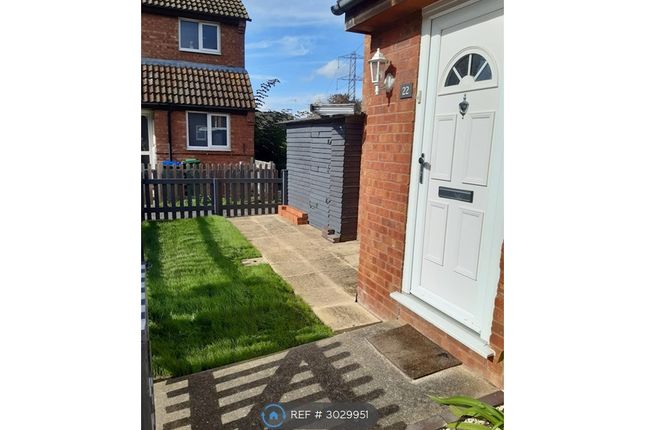 Meredith Drive, Aylesbury photo 4