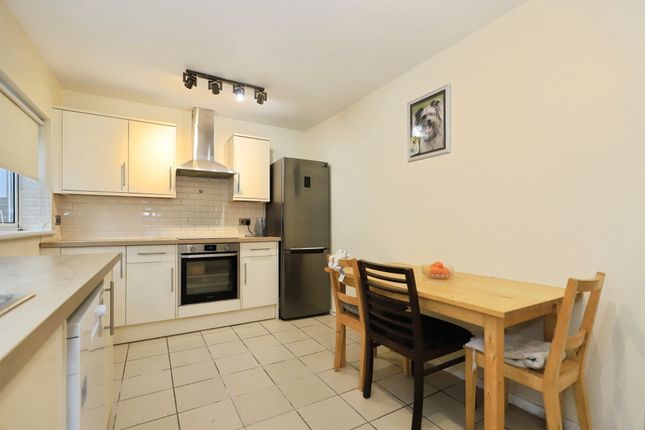 53, Hanstone Road, Stourport-On-Severn photo 2