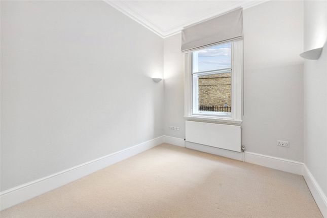 Flat to rent in Court Lodge, Sloane Square, London