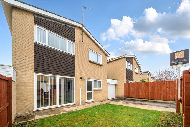42, Buckles Close, Cheltenham photo 2