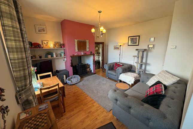46, Reva Syke Road, Bradford photo 5