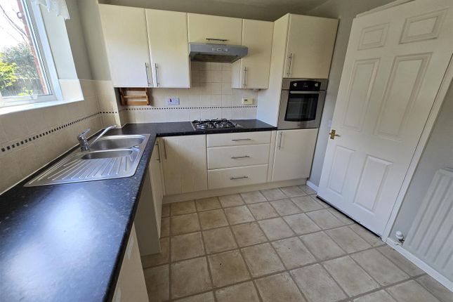 15, Linden Park, Shaftesbury photo 3