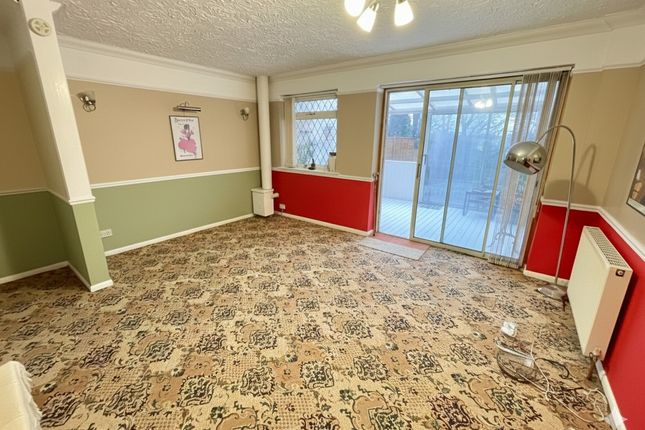 25B, Crescent Rise, Luton photo 3