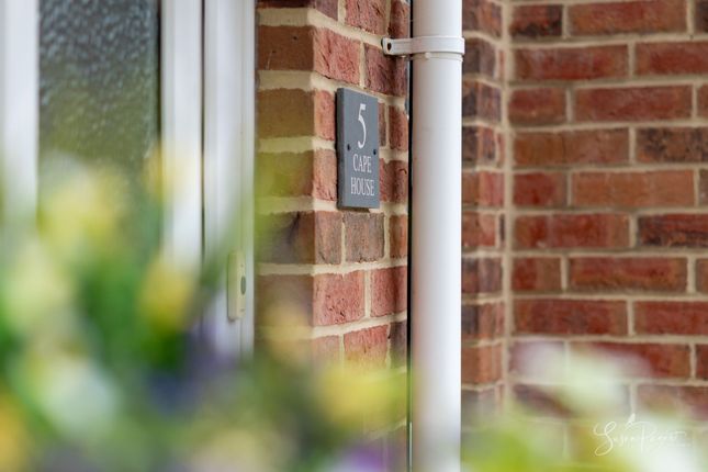 5 Victoria Mews Binstead Road, Ryde photo 3