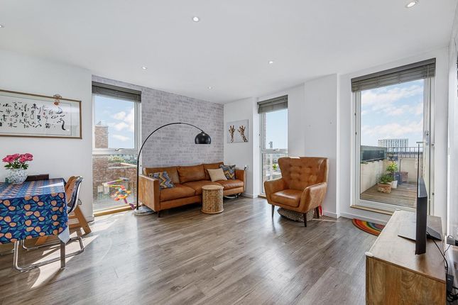 Thumbnail Flat for sale in Hanbury Road, Acton