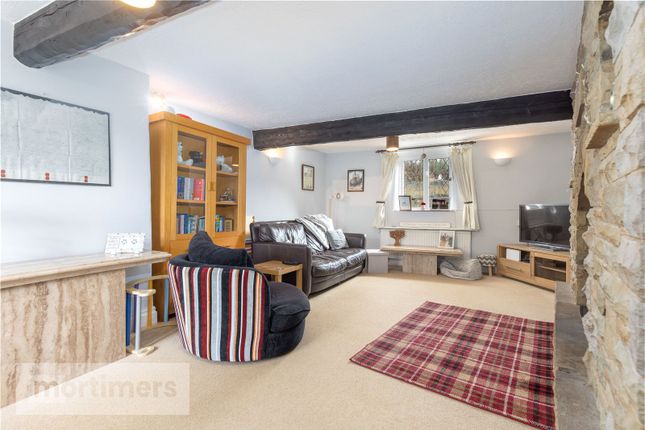 60, Mill Hill, Accrington photo 4