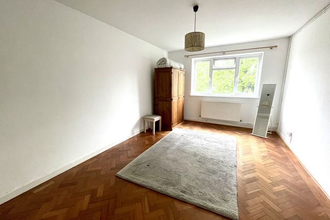 22, Hertford Court, London photo 5