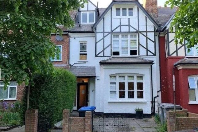 13c, Stanley Gardens, Willesden Green photo 2