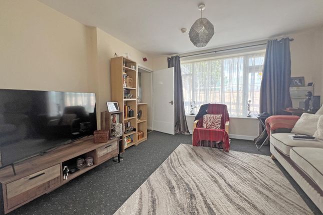 Flat, 1, The Old Lodge, Donnington photo 4