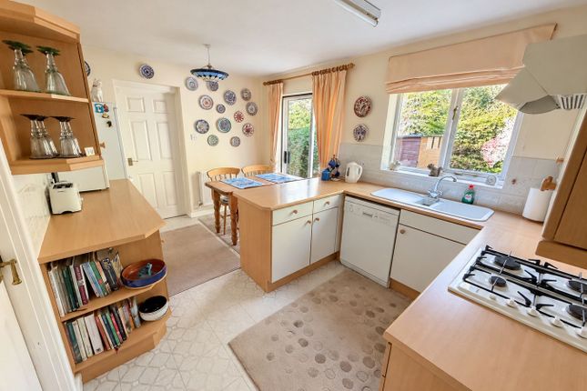 Mindelheim Avenue, East Grinstead photo 2