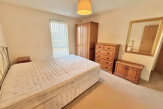 158, Monticello Way, Coventry photo 5