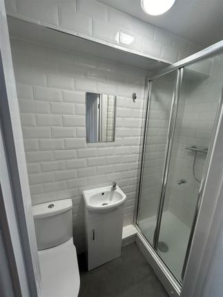 Room 2, 16, Argyll Street, Coventry photo 3