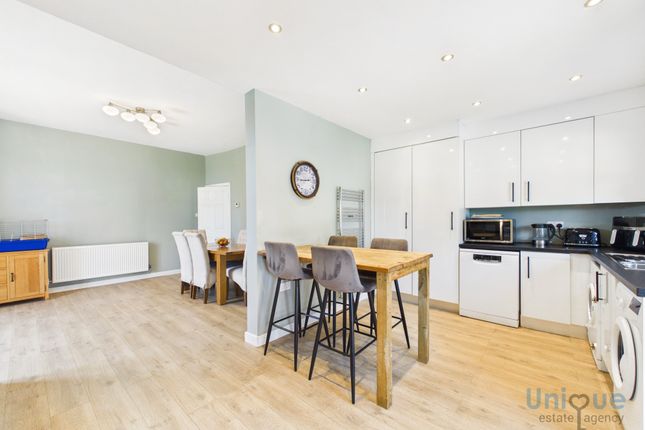 16, Kilnhouse Lane, Lytham St. Annes photo 3