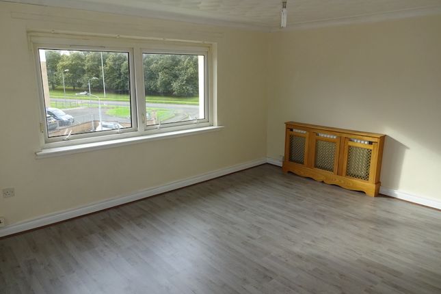 Thumbnail Flat for sale in Kinnaird Drive, Renfrewshire, Linwood