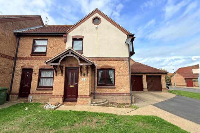 2-bed house on 8, Thames Way, Great Yarmouth, £225,000