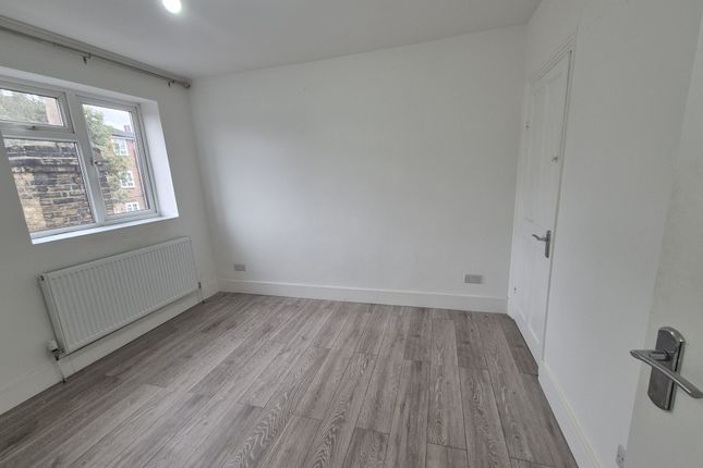 49, Brock Road, London photo 4