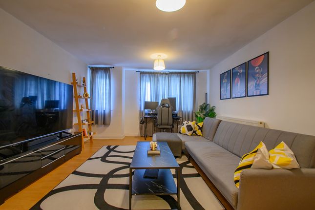 Apt 74, Gladstone Street, Warrington photo 2