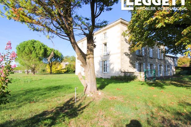 Thumbnail Villa for sale in Les Églises-D'argenteuil, Charente-Maritime, Nouvelle-Aquitaine