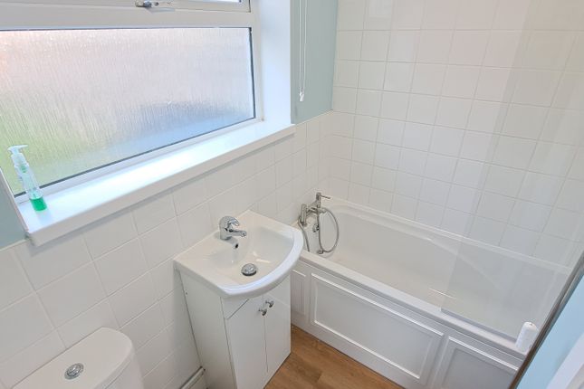 124, Leesland Road, Gosport photo 5
