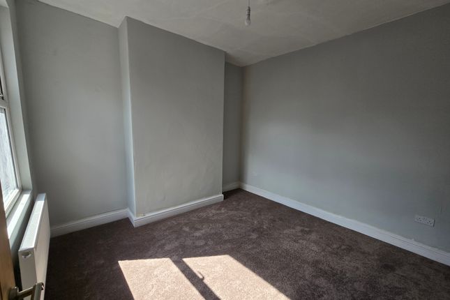131, Shakespeare Crescent, Eccles photo 5
