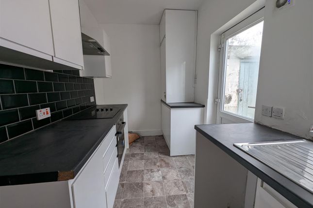 12, Lowson Street, Darlington photo 4