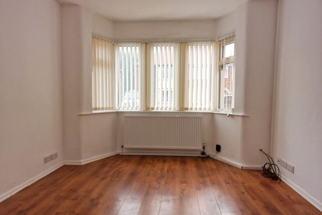 27, Fitzroy Road, Blackpool photo 3