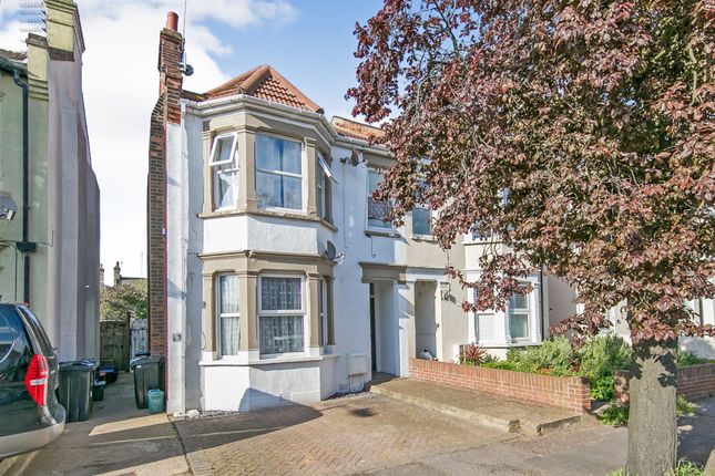Thumbnail Flat for sale in Page Road, Clacton-On-Sea