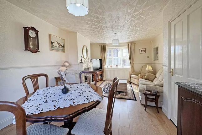 37, Ivanhoe Crescent, HARTLEPOOL photo 5