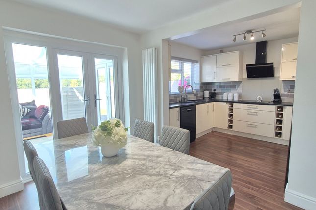 15 Blackett Drive, Coalville photo 2