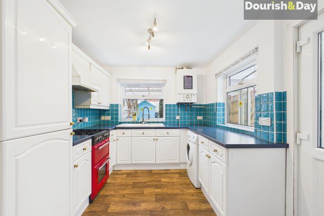 35 Talbot Road, Stafford photo 3