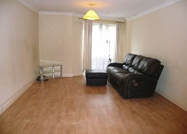 42, Caraway Heights, Poplar High St, London photo 2