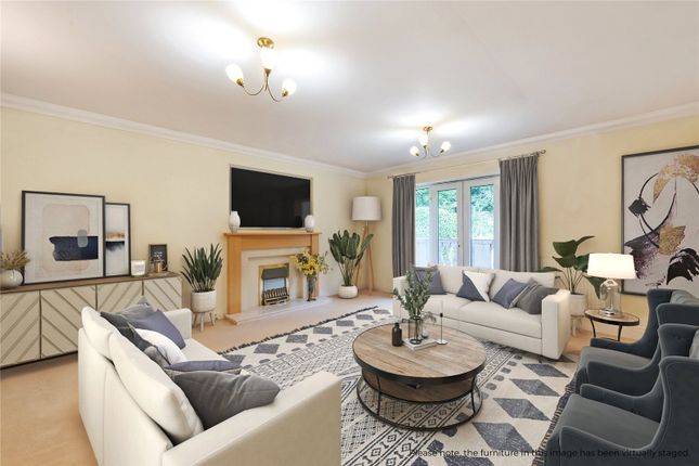 Flat for sale in Harestone Valley Road, Caterham