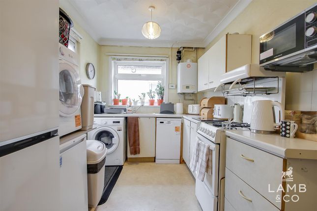 78, Thomas Road, Clacton-On-Sea photo 4
