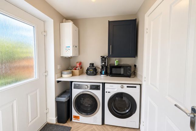 Kingfisher Drive, Lydney photo 4