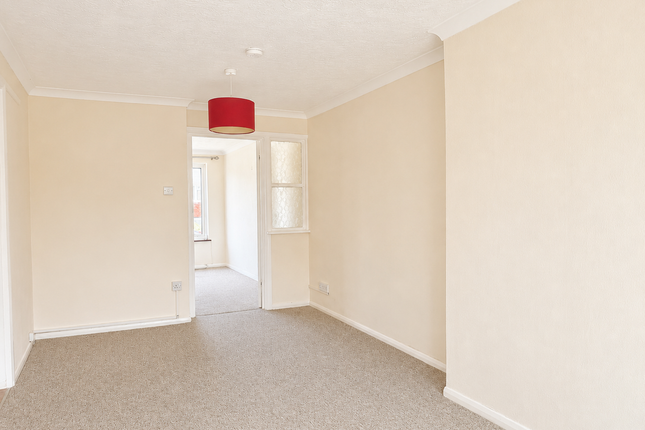 7, Bathurst Road, Staplehurst photo 3