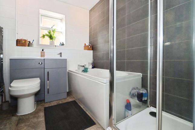 64, Ottrells Mead, Avon photo 4