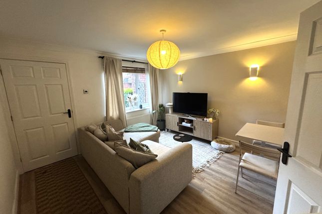 20, Beamont Drive, Ashton-On-Ribble photo 2